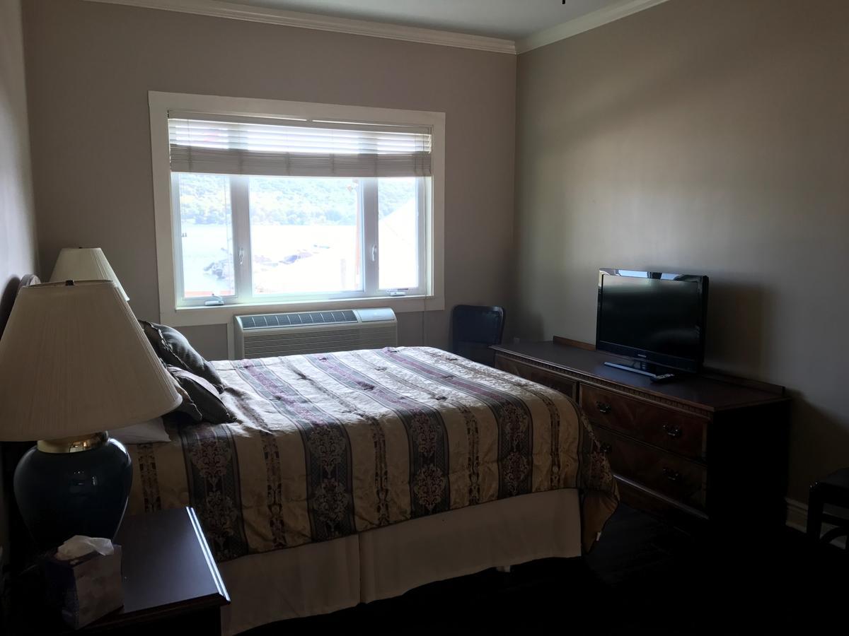 Beachcomber Inn Conesus 외부 사진