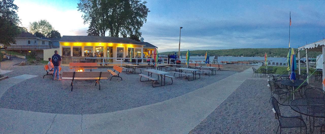 Beachcomber Inn Conesus 외부 사진