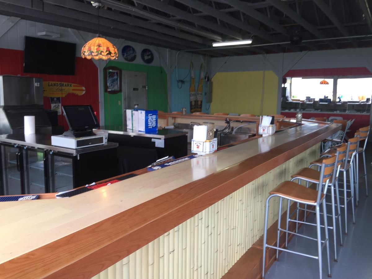 Beachcomber Inn Conesus 외부 사진